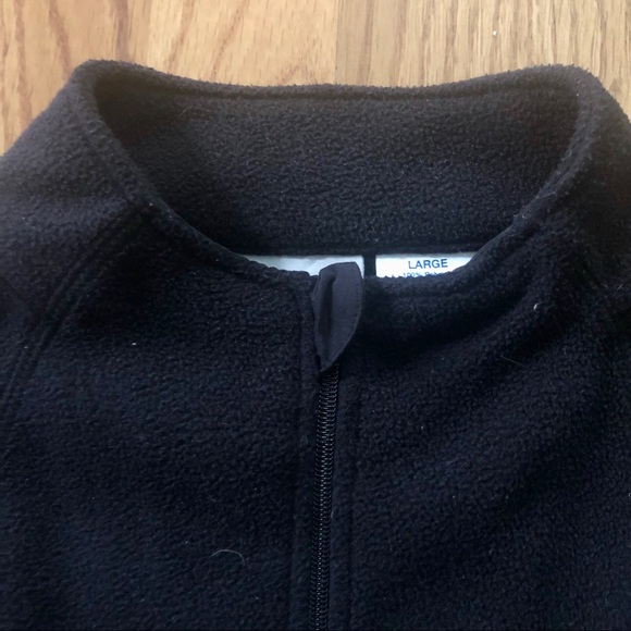 Fleece Outdoor Zip Up Vest - Picture 3 of 8